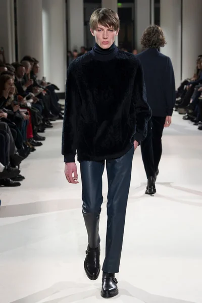 Look 41